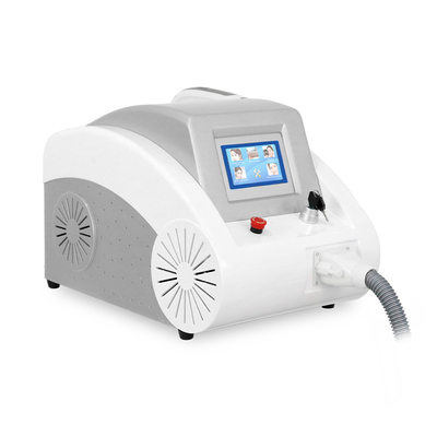 Portable Nd YAG Laser Q Switch Marque de naissance Chloasma Pigment élimination de tatouage machine de beauté de blanchiment de peau