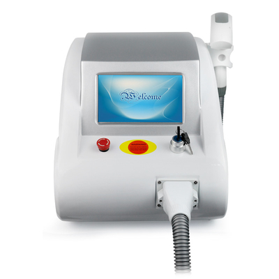 Portable Q commuté Nd Yag élimination de tatouage laser peeling au carbone machine de beauté de blanchiment de la peau