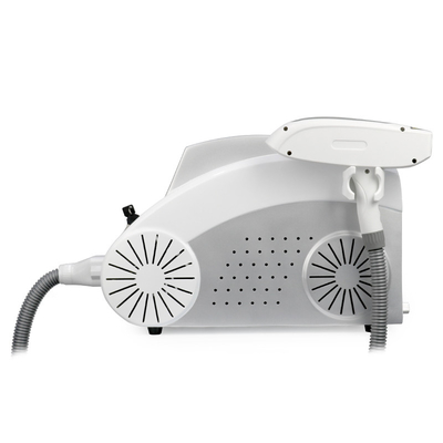 Portable Q commuté Nd Yag élimination de tatouage laser peeling au carbone machine de beauté de blanchiment de la peau