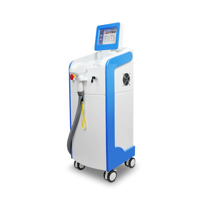 Machine d'épilation laser à diode 808 nm avec taille de spot de 10 * 16 mm, durée d'impulsion de 20 à 950 ms et densité d'énergie >115 J/cm²