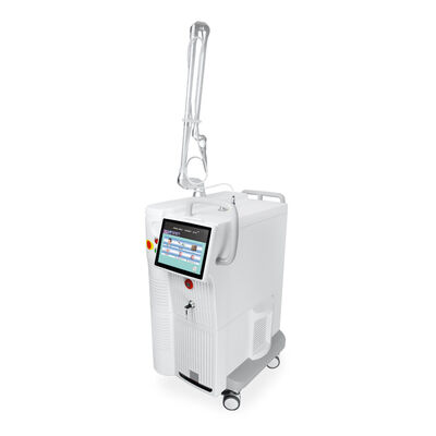 Utilisation à domicile Machine de beauté laser fractionnée au CO2 10600nm