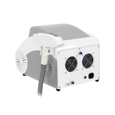 Machine laser ND Yag Q-Switché à 3 longueurs d'ondes pour le détatouage, portable