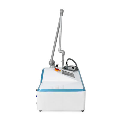 Instrument médical portatif de Salon de soins de la peau d'entreprise de réparation de cicatrice fractionnée de Laser de CO2 de 40W